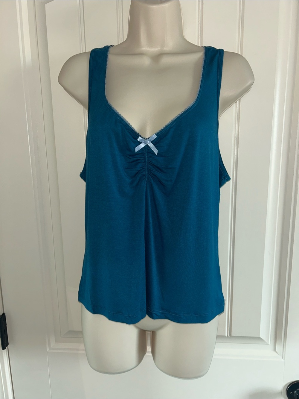 NEW 78&Sunny Women’s Teal V-Neck Lounge Tank with Ruched Front and Bow Sz M